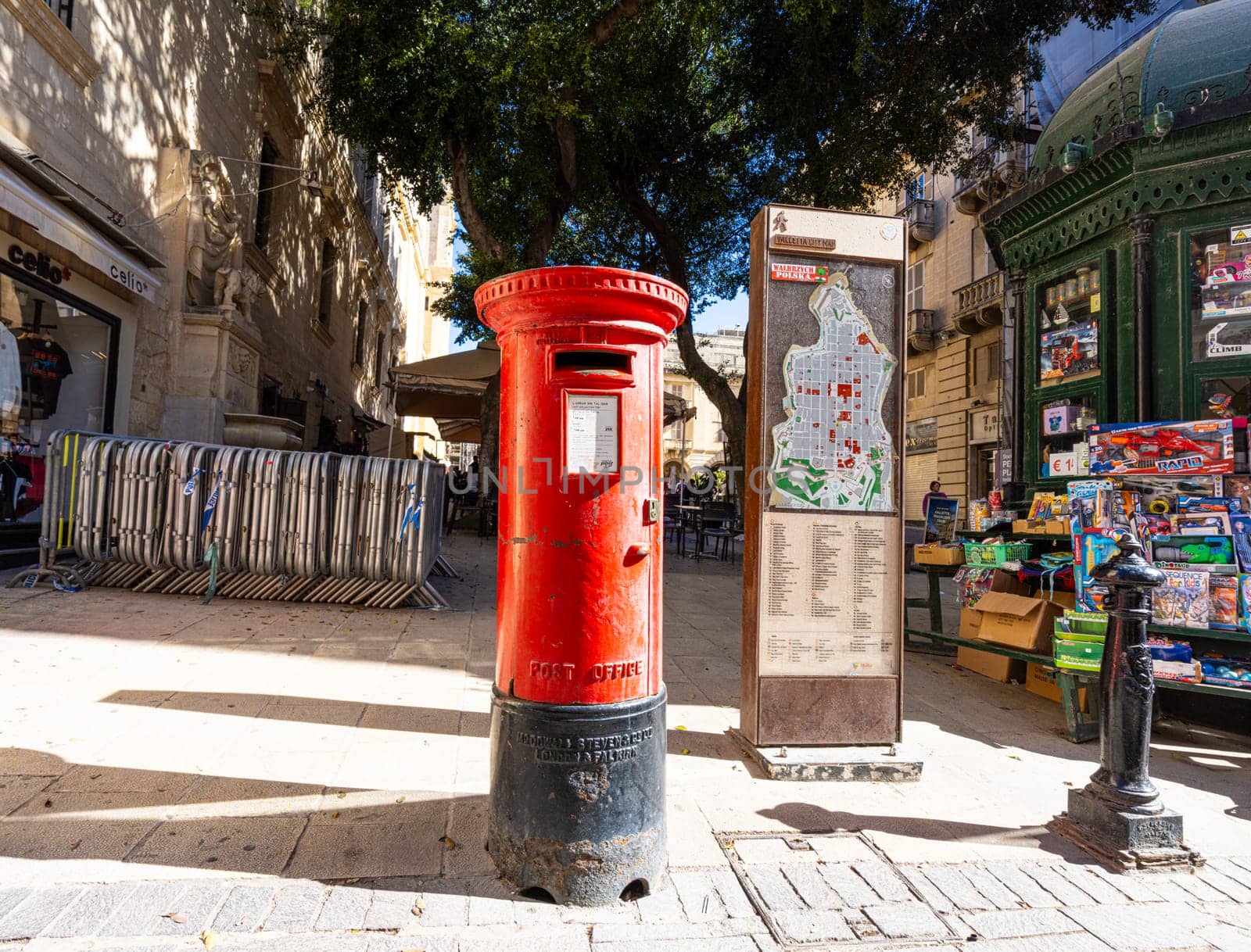 Old letterbox in Valletta, Malta by sergiodv