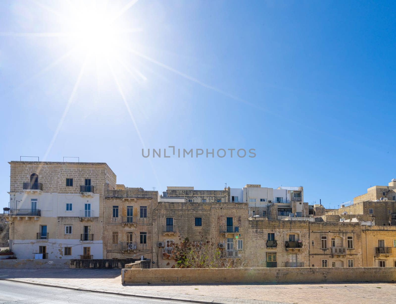 Old buildings in Valletta, Malta by sergiodv