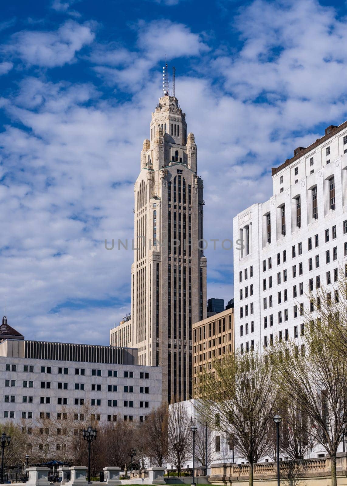 The LeVeque tower was tallest in Columbus OH when built in 1927 by steheap