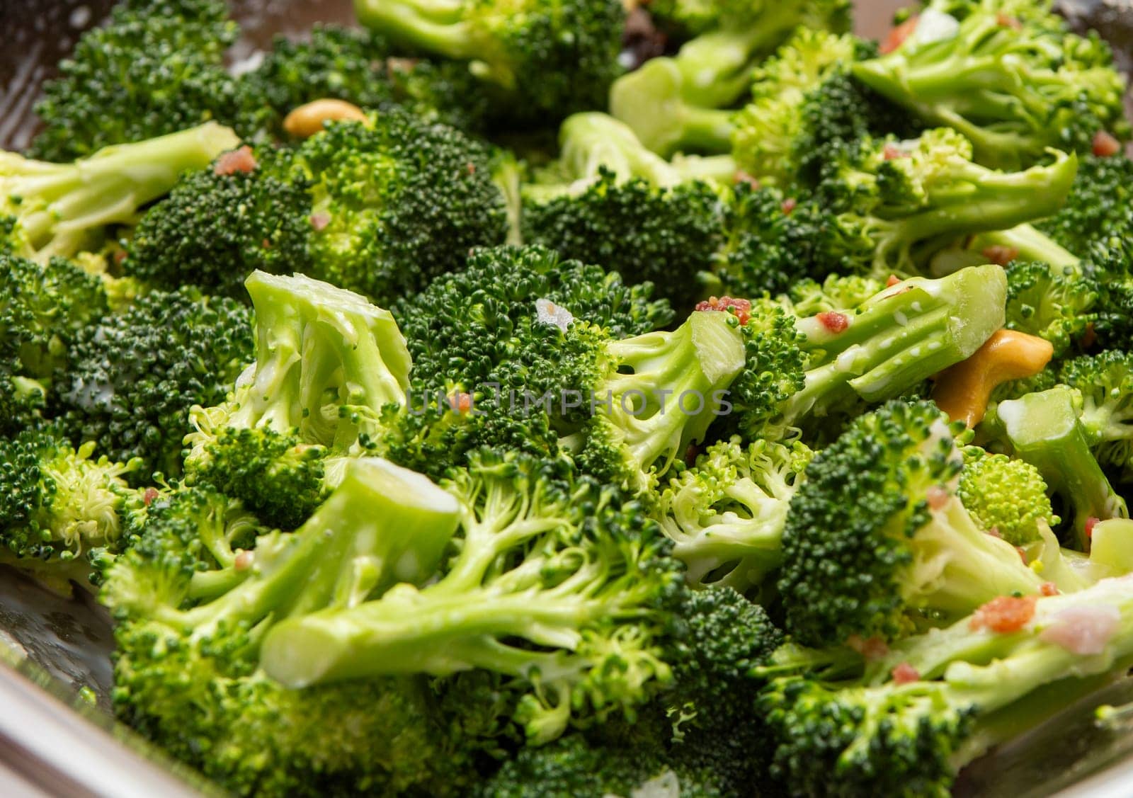 A simple broccoli salad as a side dish