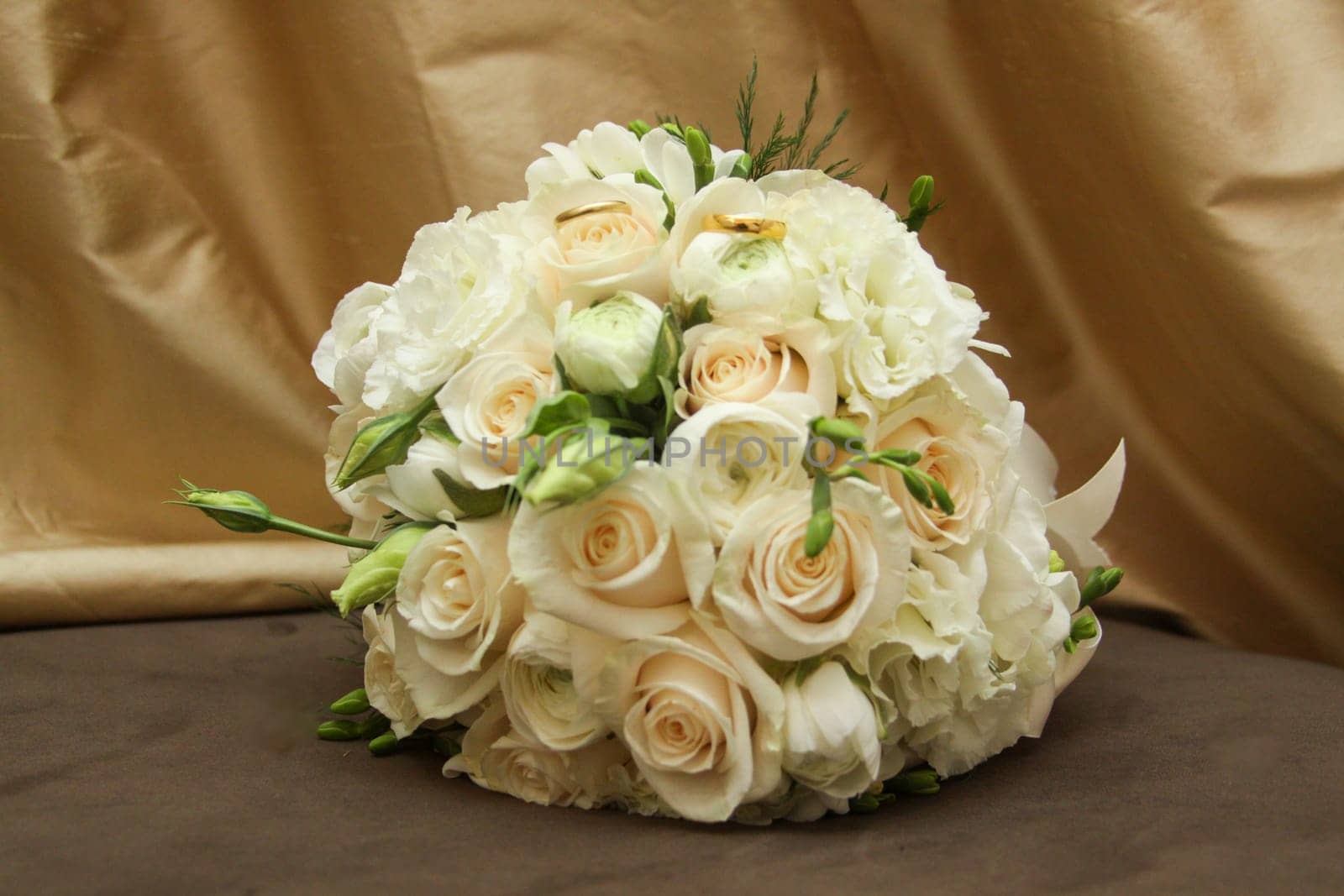 White Rose Bouquet. for a wedding