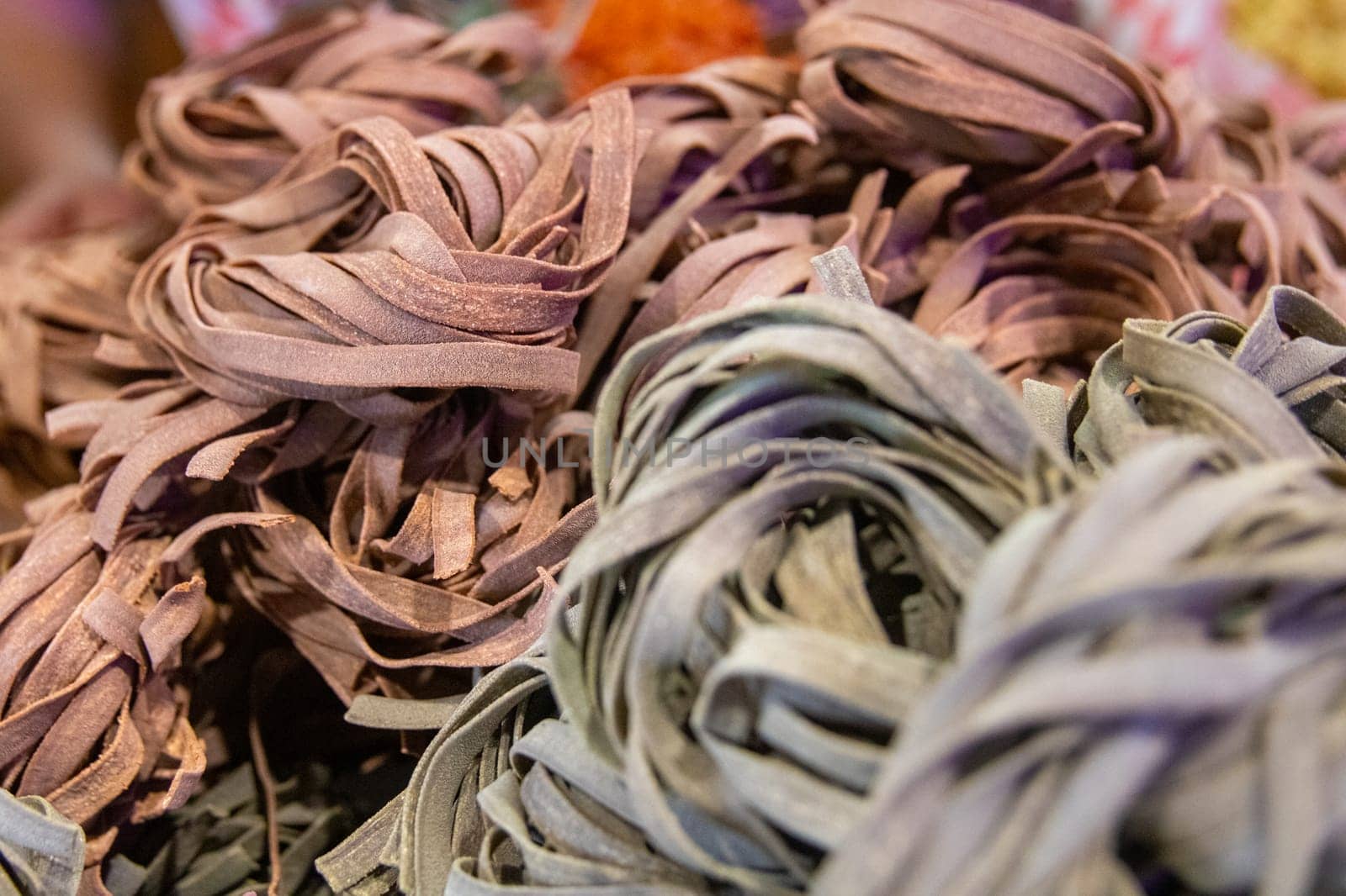 Spinach and Beet infused uncooked pasta
