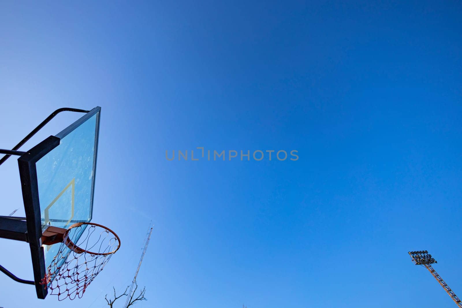 Outdoor Basketball Hoop by urzine