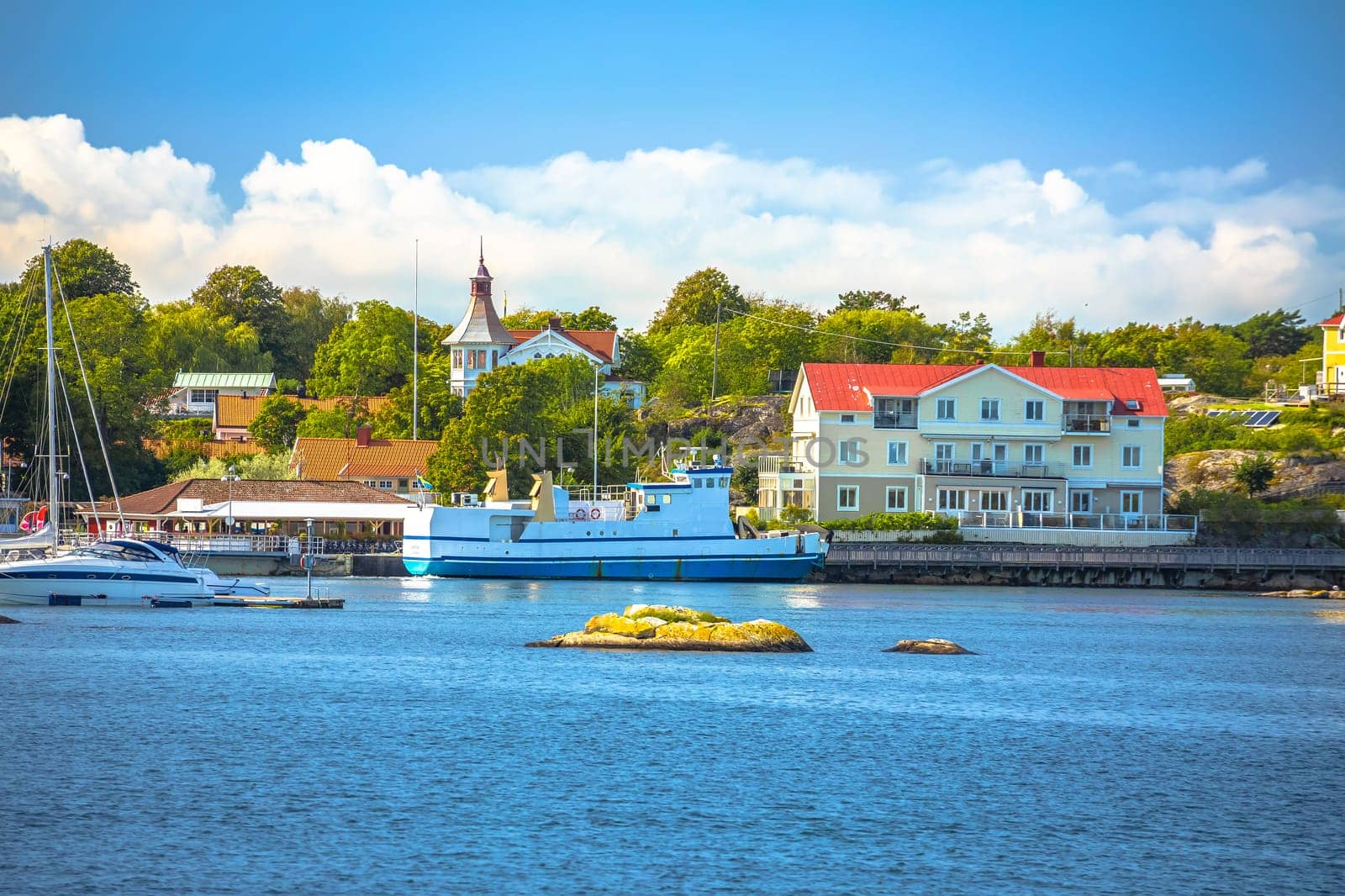 Bratten village on Styrso island in Gothenburg archipelago scenic waterfront view,  Goteborg Municipality, Vastra Gotaland County, Sweden