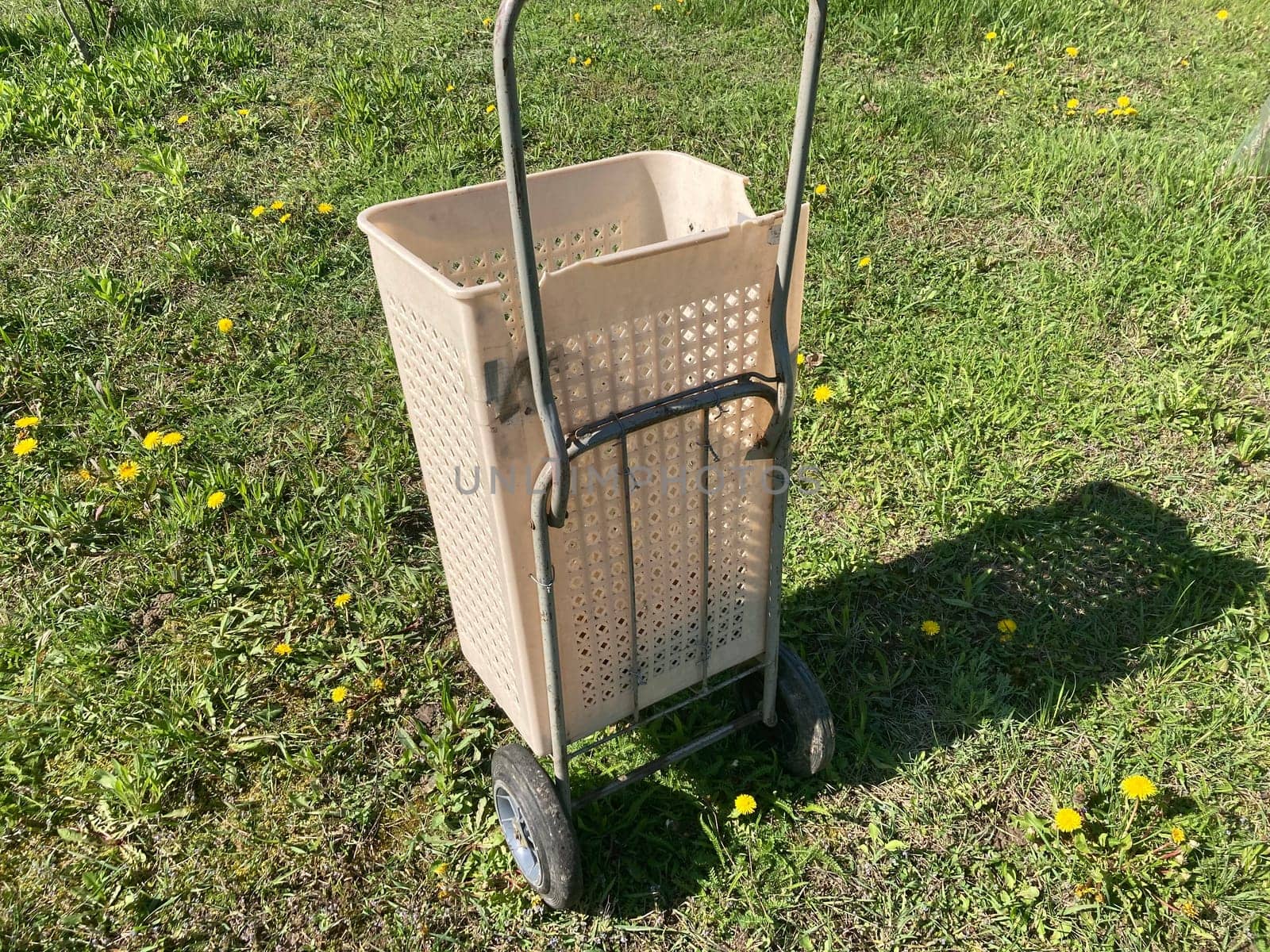 Repair of hand trolley for transportation of the goods