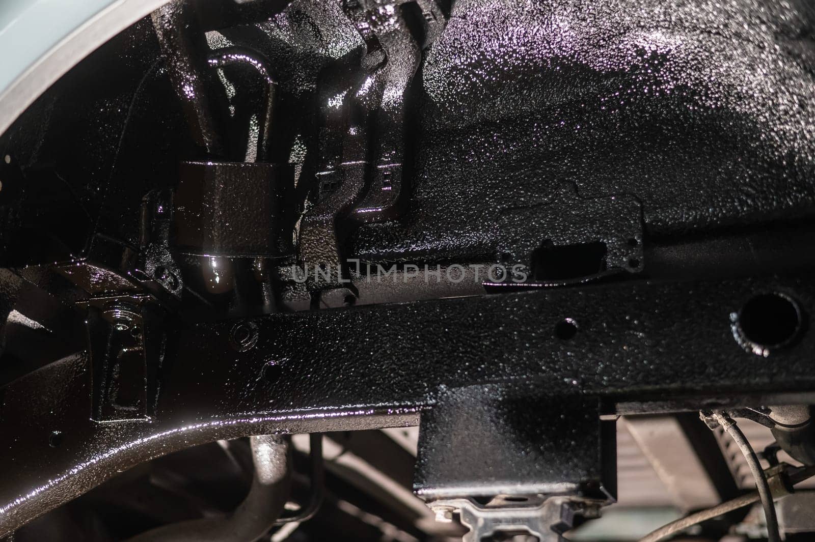Car underbody with anti-corrosion protection