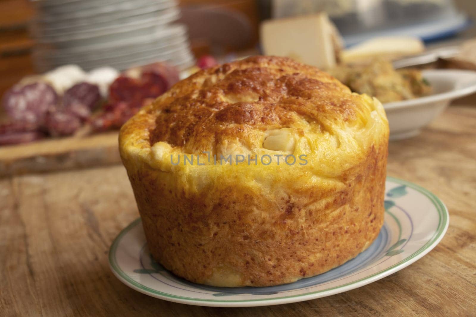 french savoury cake with ham and cheese