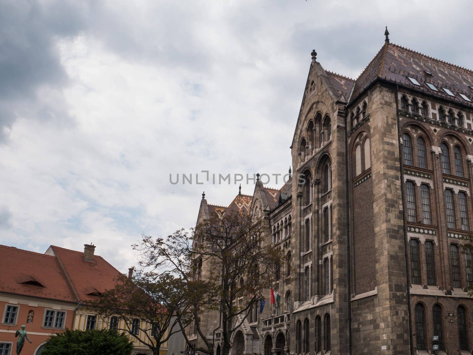 The National Archives of Hungary Building by zebra