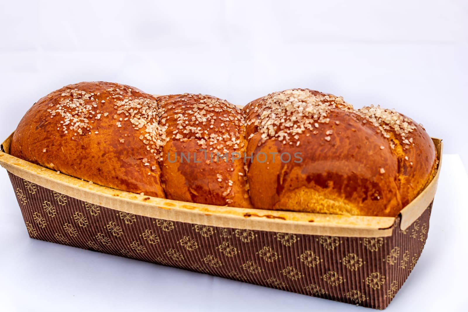 Cozonac, Kozunak or babka is a type of  sweet leavened bread, traditional to Romania and Bulgaria by vladispas