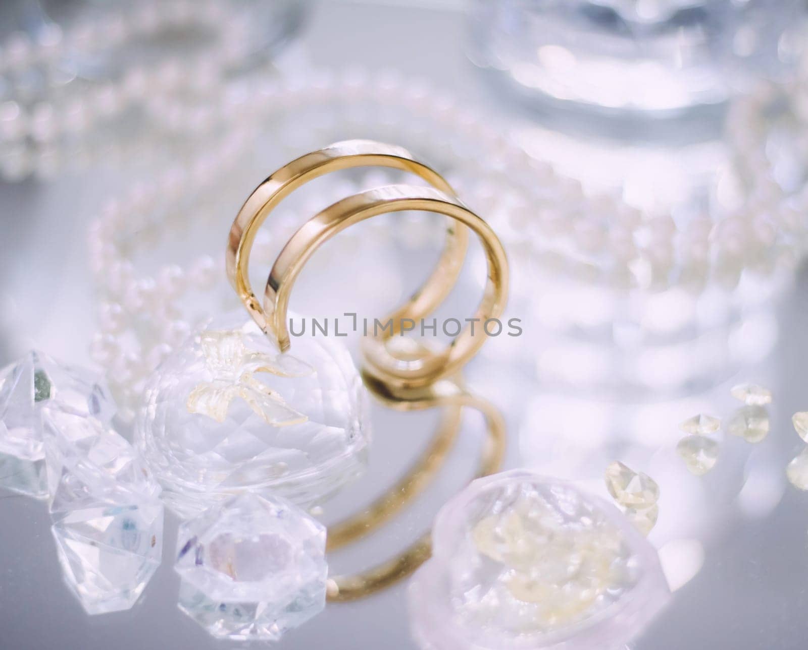 gold, diamond and pearl jewellery beautiful set by Anneleven