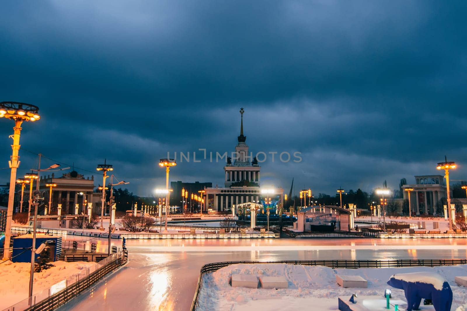 MOSCOW, RUSSIA - DECEMBER 25, 2016: The main pavilion VDNH and Fountain Friendship of the people in Moscow, Russia