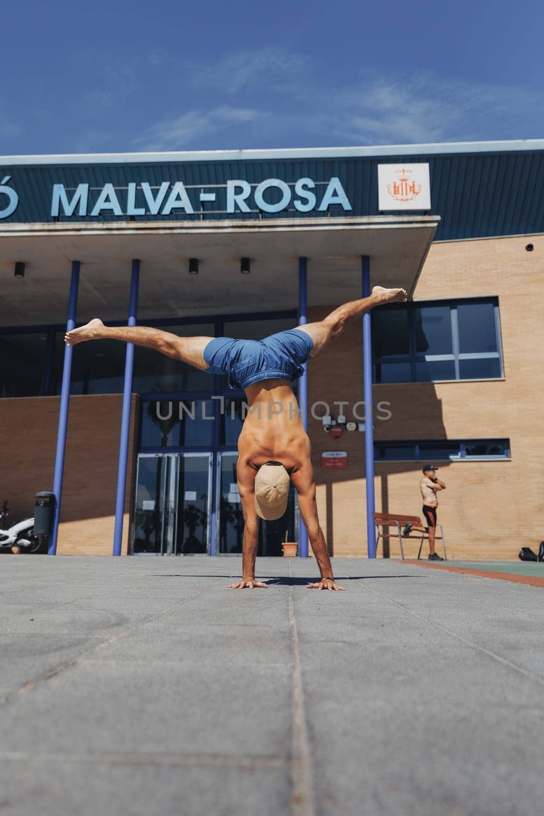 Defying Gravity: Handstand Master calisthenics by Miron