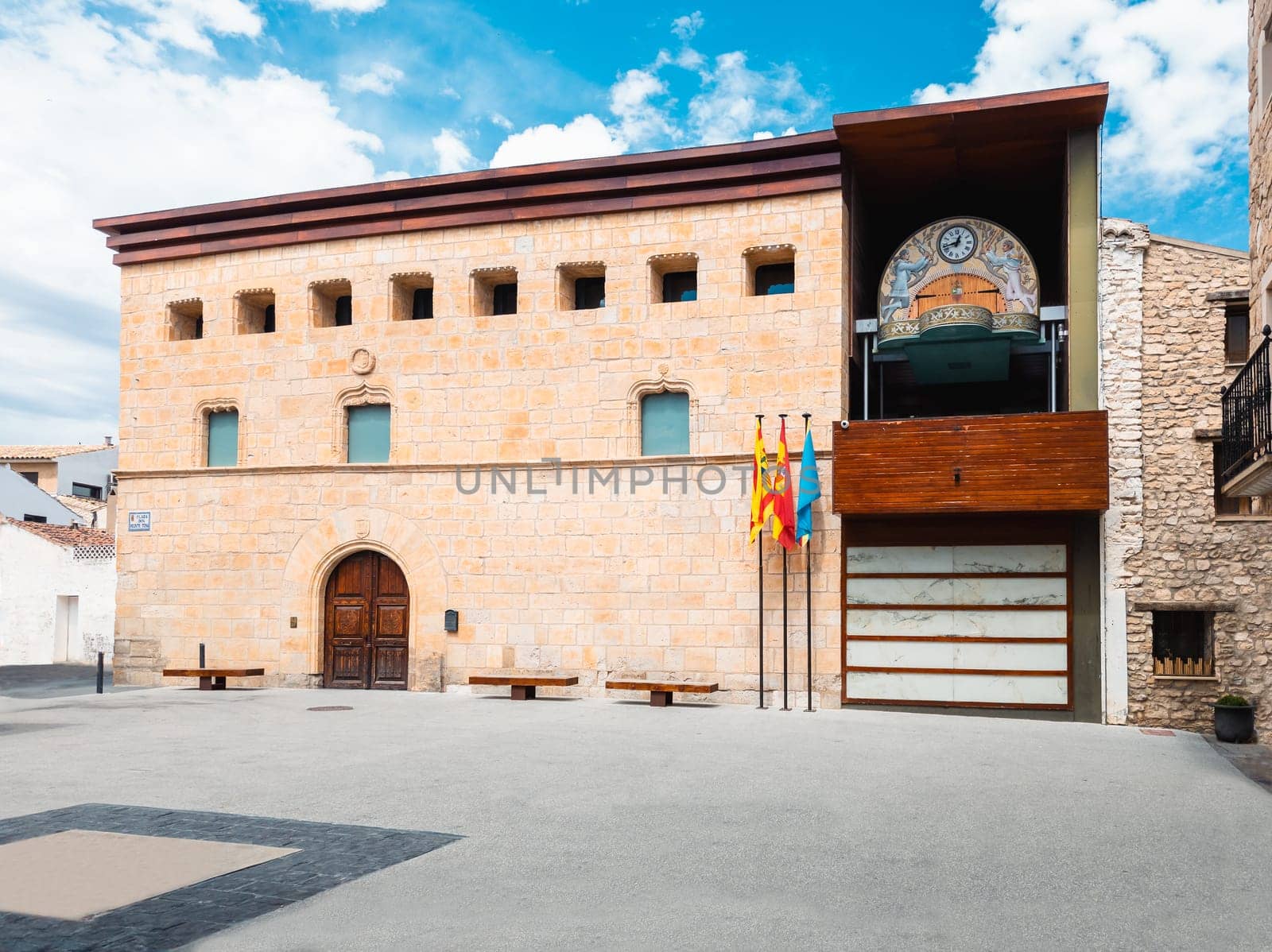 Don Vicente Tena Square and La Muela City Hall, Zaragoza