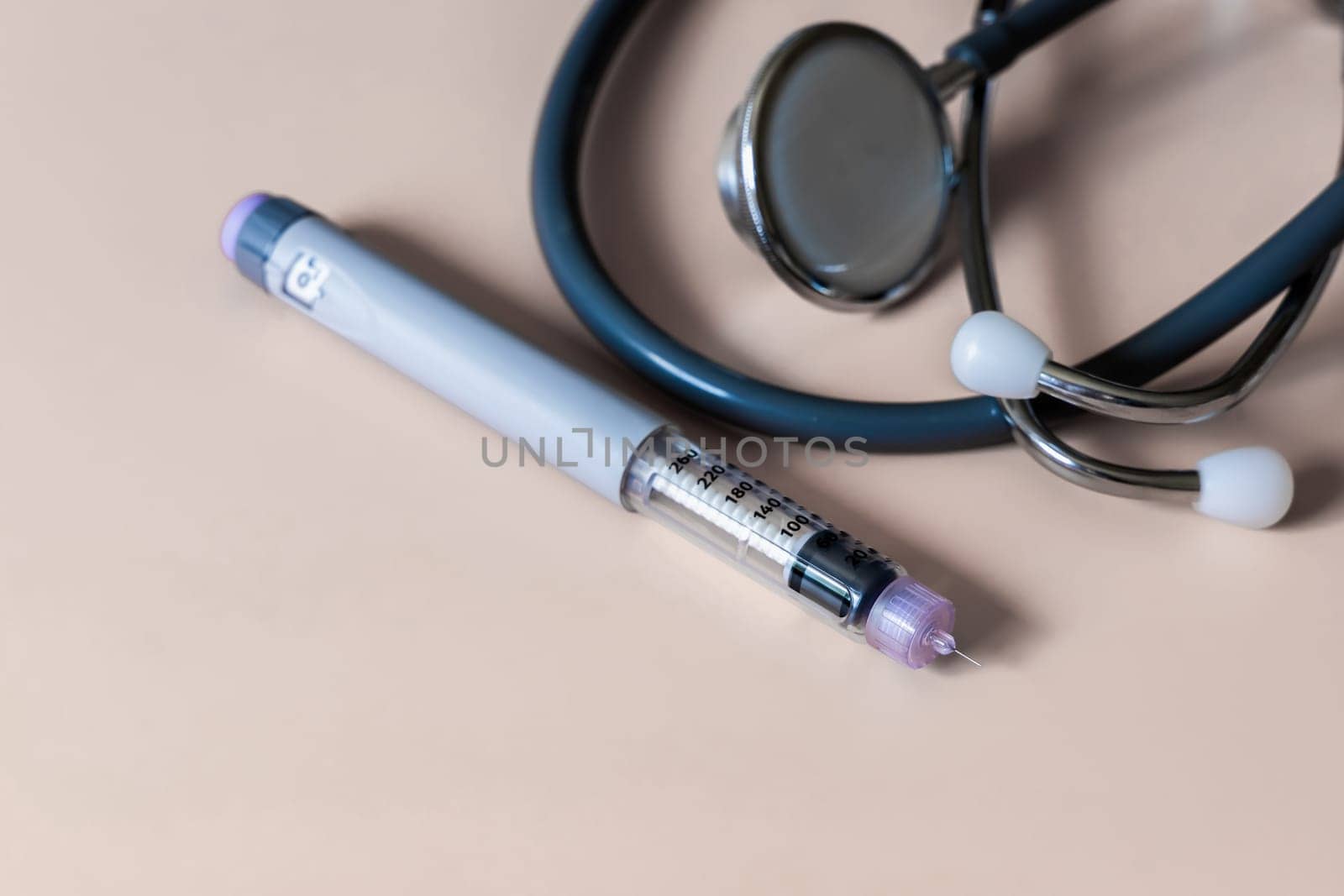 Insulin injection pen or insulin cartridge pen for diabetics. Medical equipment for diabetes parients.