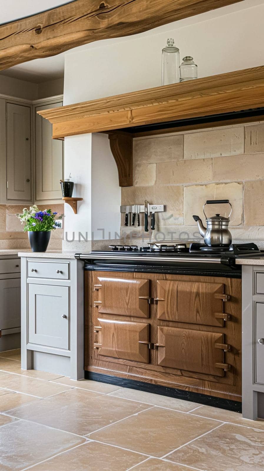 Bespoke kitchen design, country house and cottage interior design, English countryside style renovation and home decor idea