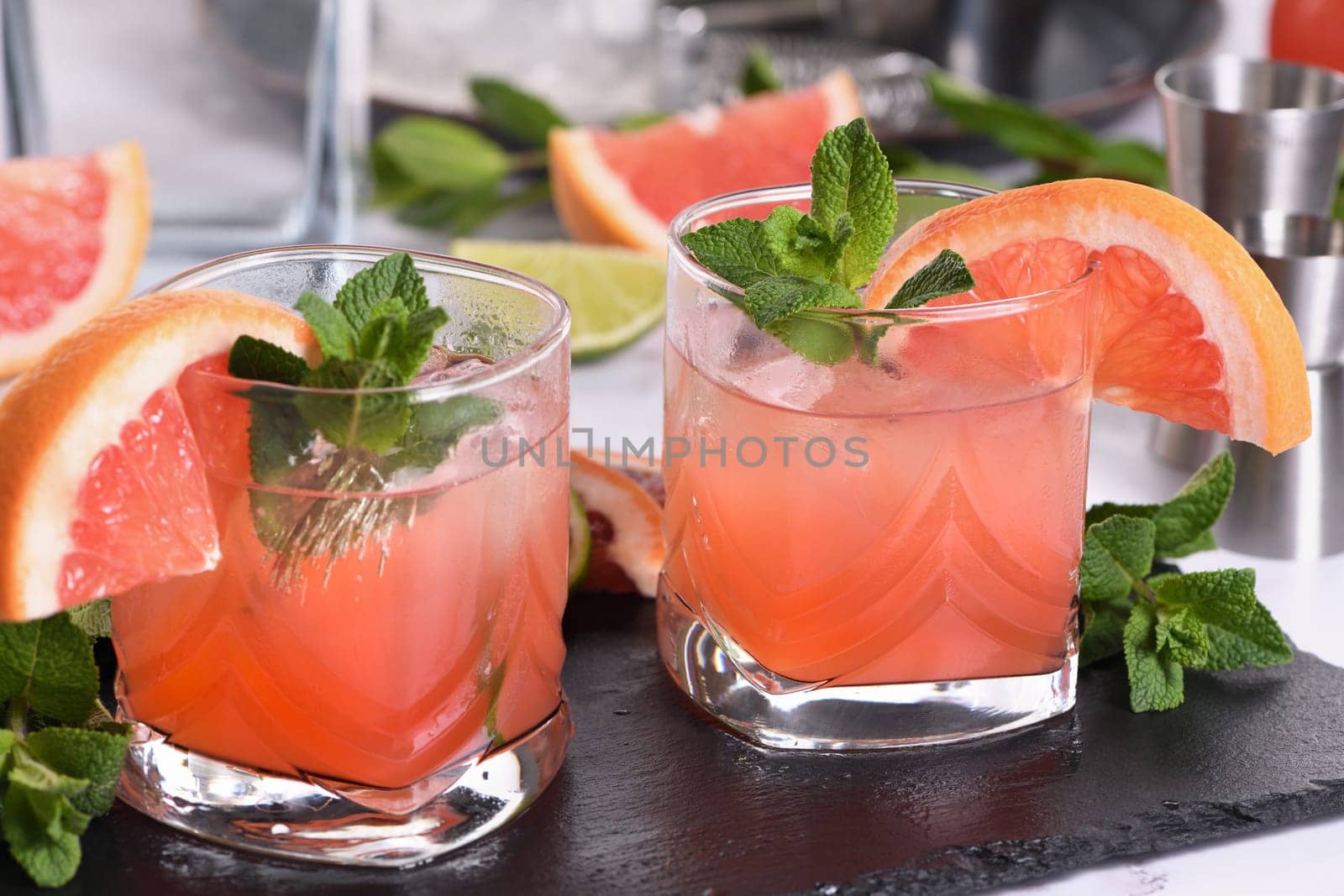 Grapefruit Pink Paloma with tequila by Apolonia