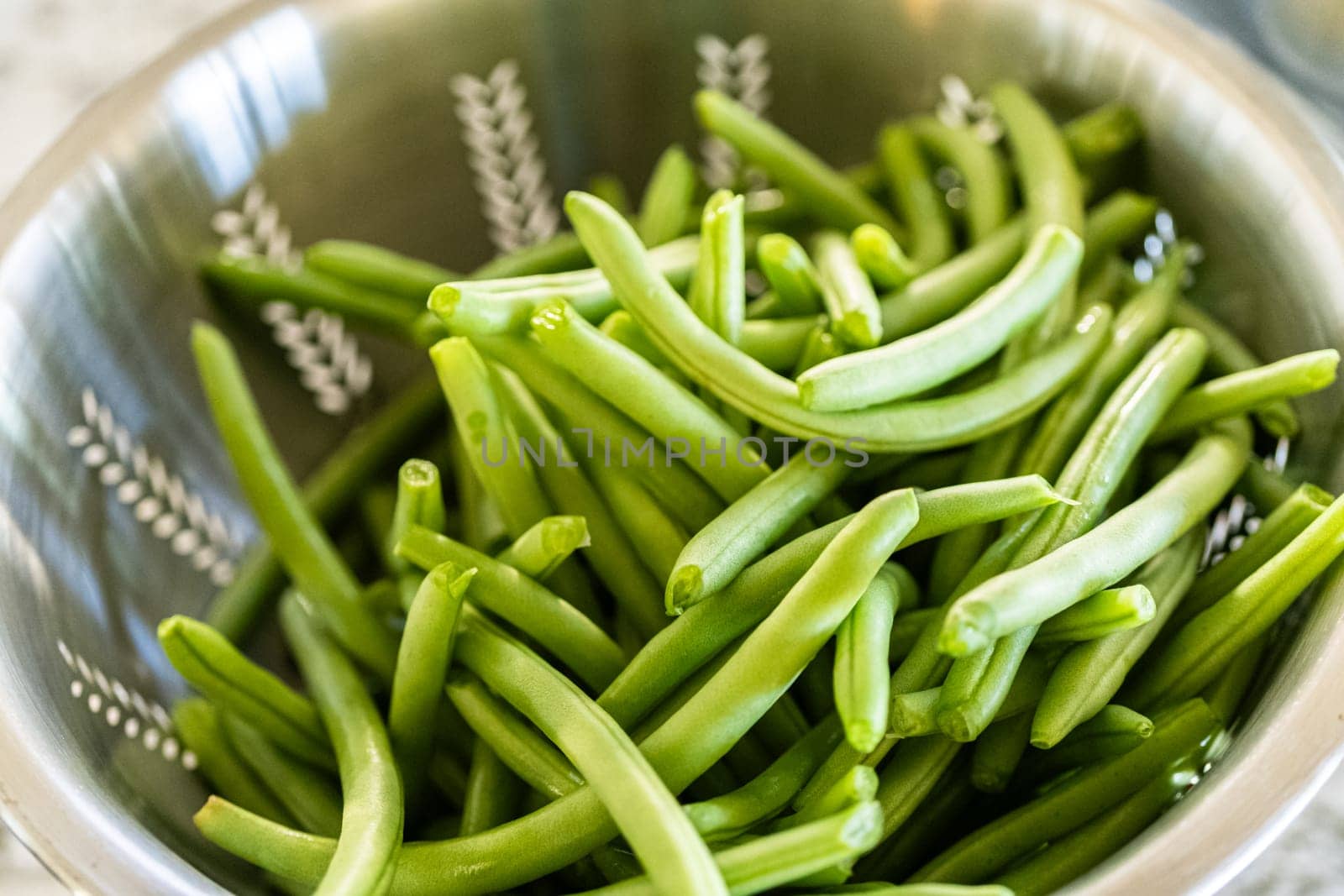 Oven-Roasted Green Beans: Simple and Delicious Side Dish by arinahabich