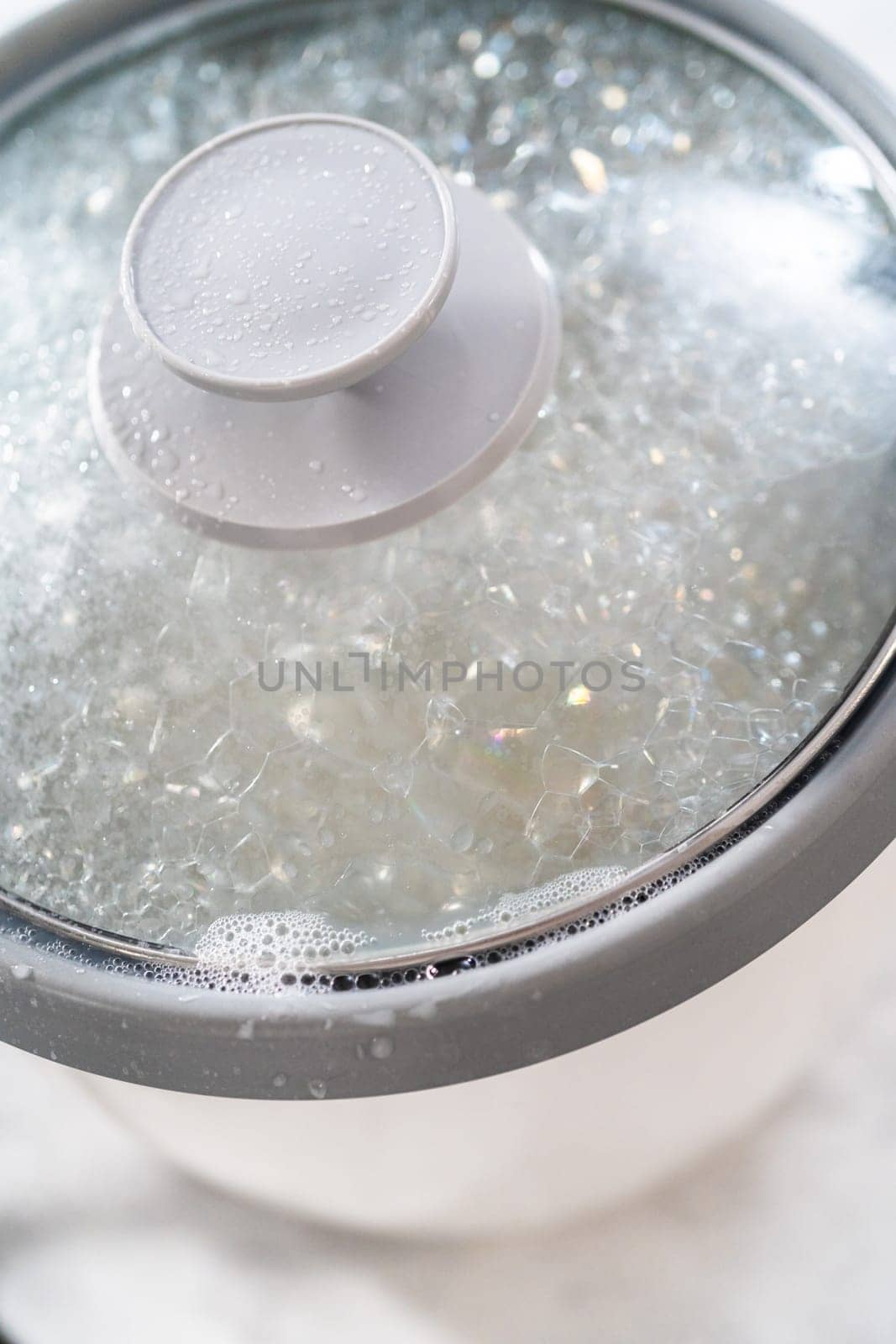 Freshly cooked white rice in a rice cooker.