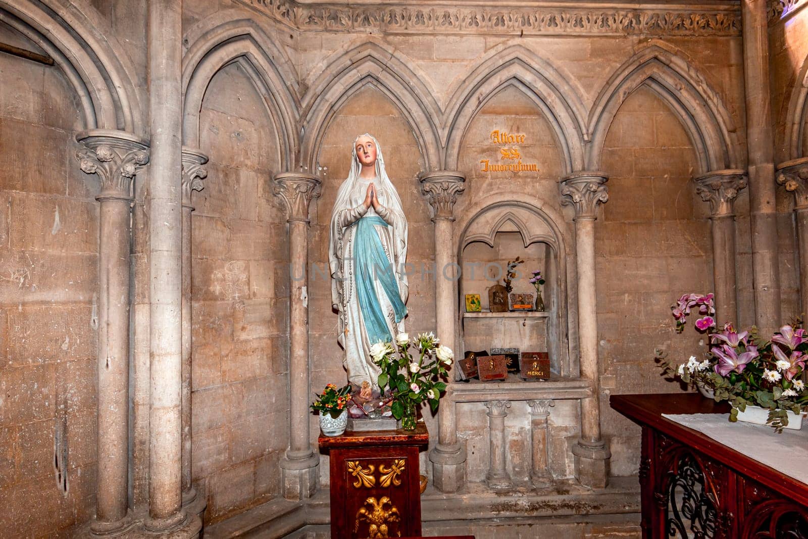 BAYEUX, FRANCE, MAY 14, 2024 : interiors architectural decors of Cathedral of Our Lady of Bayeux, norrmandy