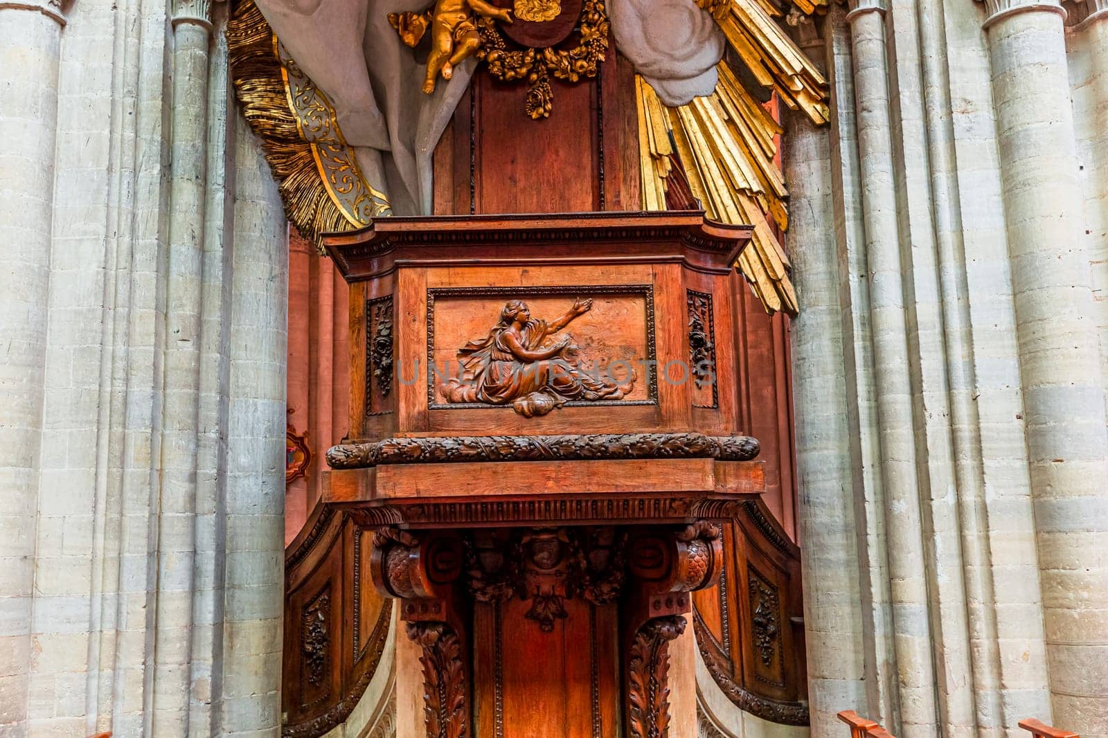 BAYEUX, FRANCE, MAY 14, 2024 : interiors architectural decors of Cathedral of Our Lady of Bayeux, norrmandy