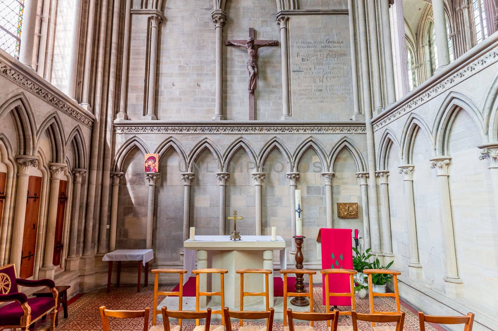 BAYEUX, FRANCE, MAY 14, 2024 : interiors architectural decors of Cathedral of Our Lady of Bayeux, norrmandy