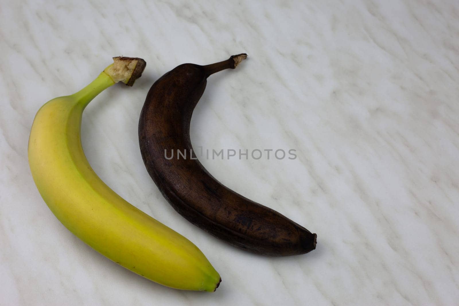 Comparison of fresh and spoiled banana by timurmalazoniia