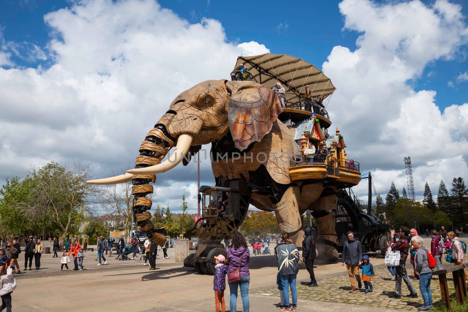 nantes,france,02-05-2024:the famous elephant machine in nantes, on the island of ile de machine,When this majestic animal goes out for a walk,