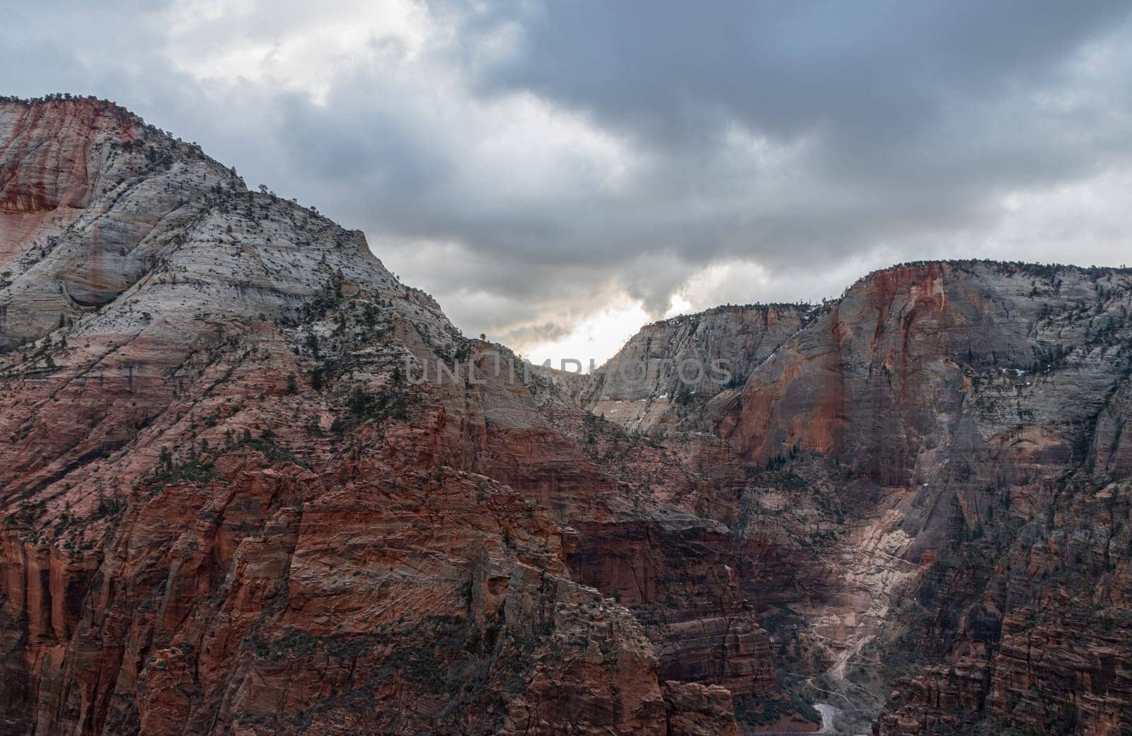 Captivating view of dramatic cliffs and rugged landscapes along the now closed East Rim Trail in Zion National Park, Utah. Taken on a stormy, winter day - USA