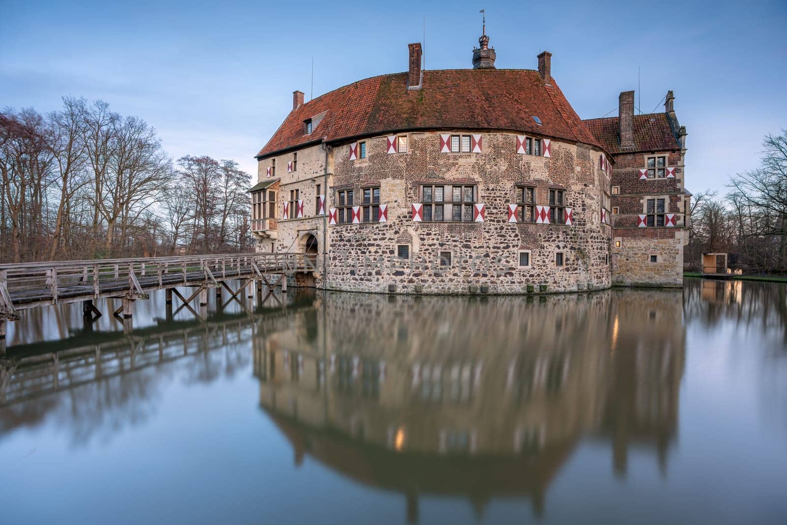 Vischering castle, Muenster, Germany by alfotokunst