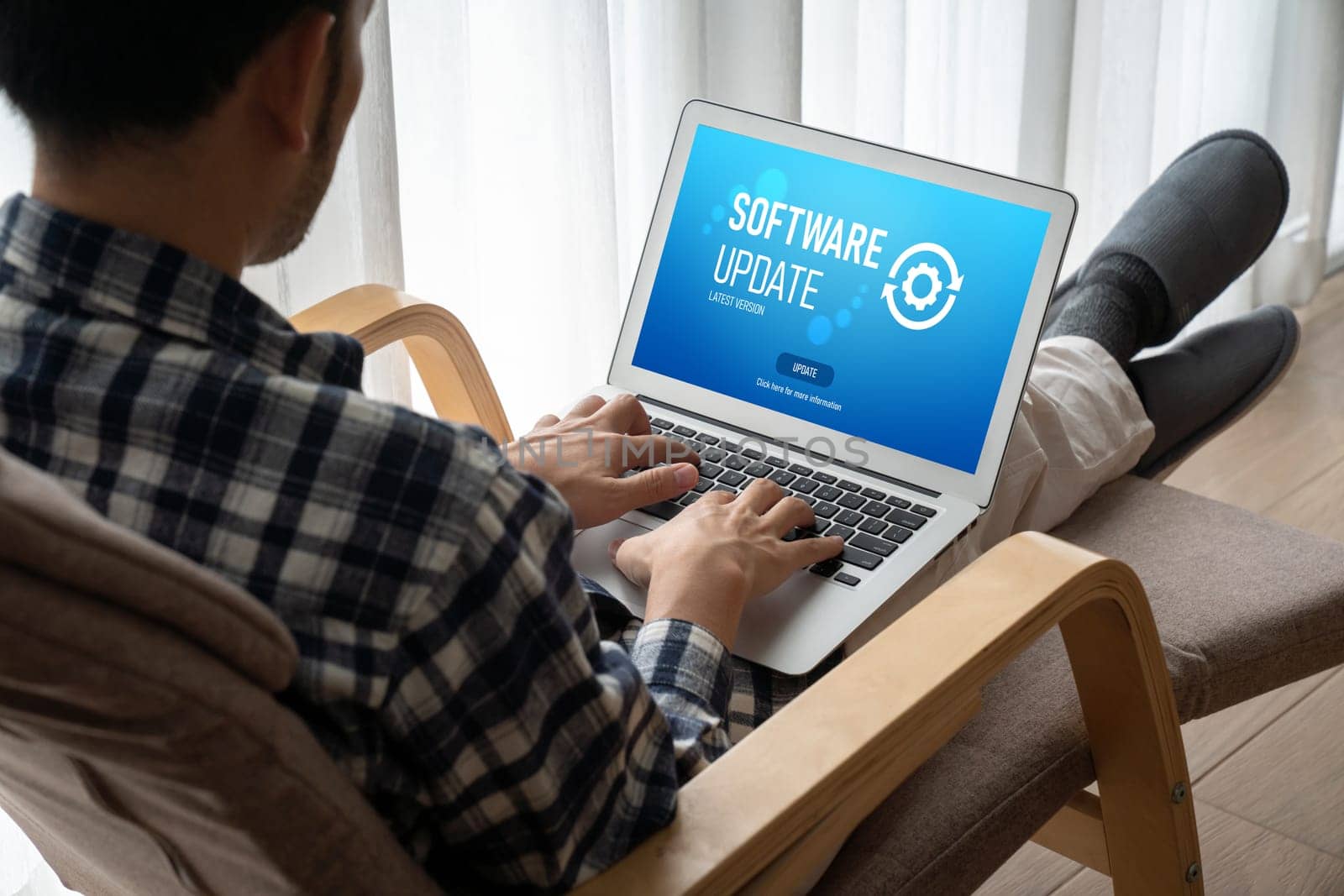 Software update on computer for modish version of device software upgrade