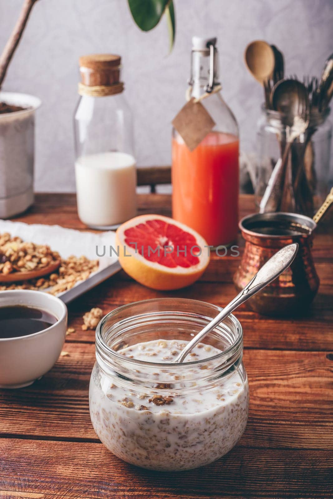Healthy breakfast with granola by Seva_blsv