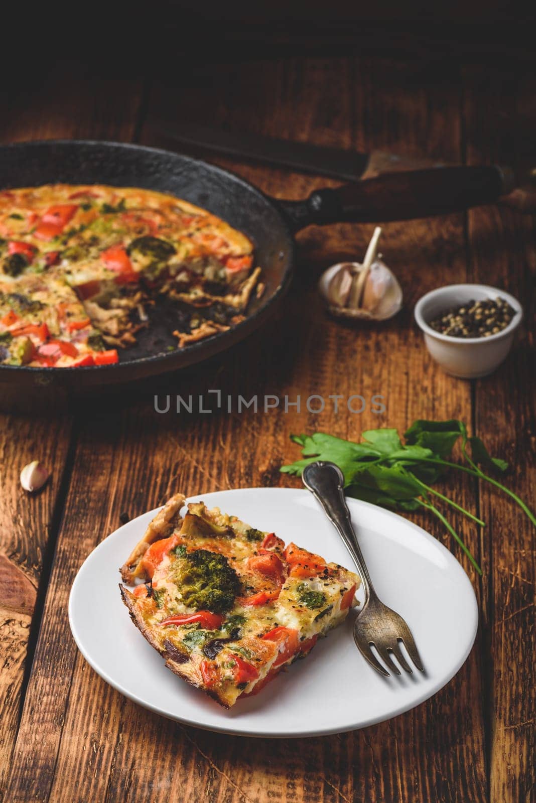 Vegetable frittata with broccoli and red bell pepper by Seva_blsv