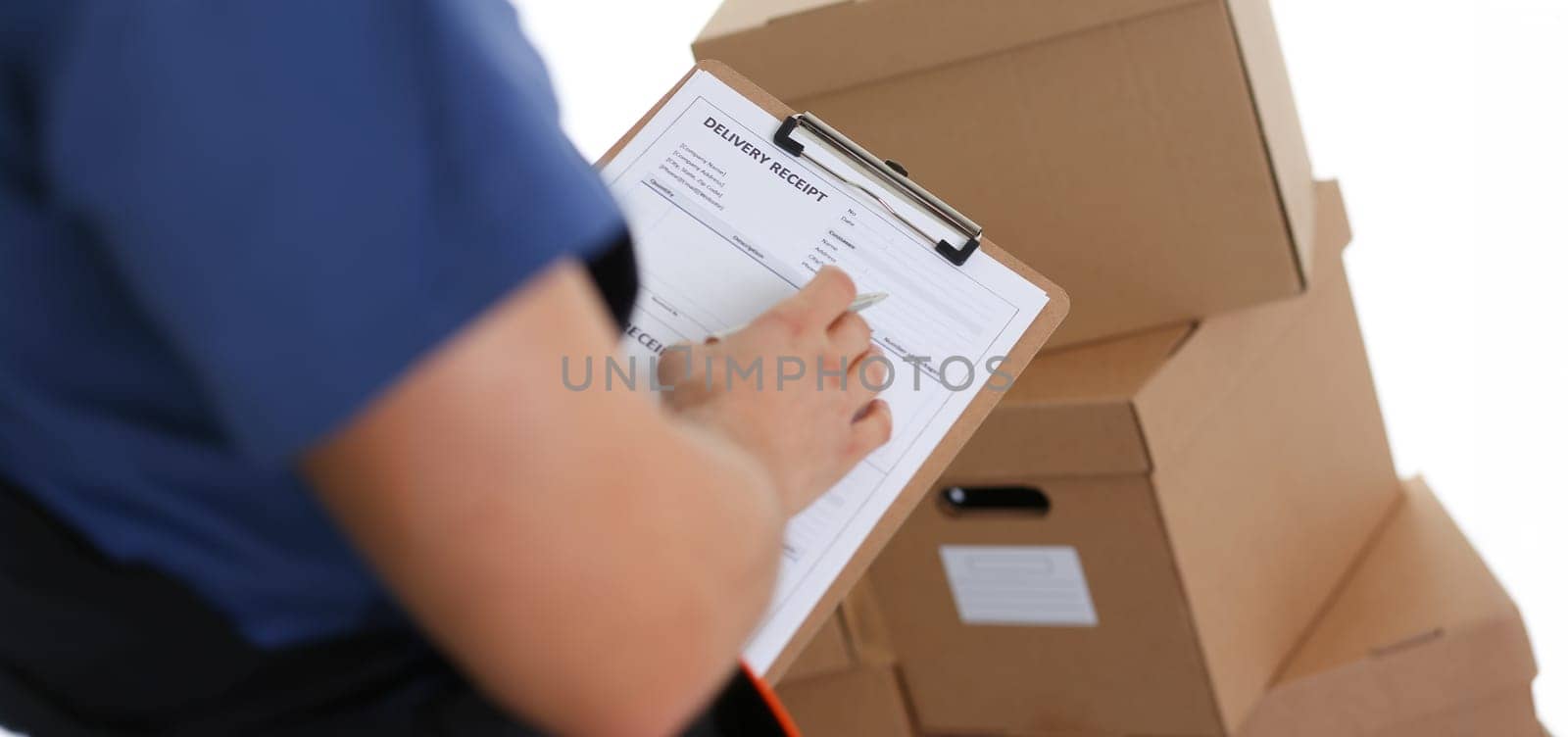Specialist courier delivery service offers to fill the contract of cooperation to the client. Terms of delivery are agreed upon and signed by both parties with a pen in hand