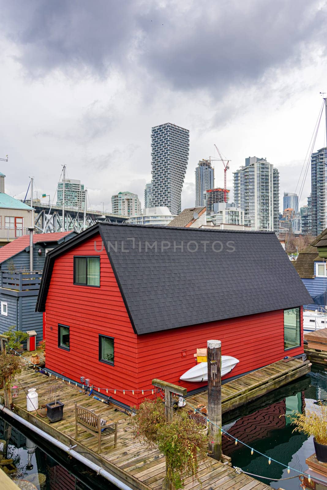 House on the water with view at downtown of Vancouver, Canada.