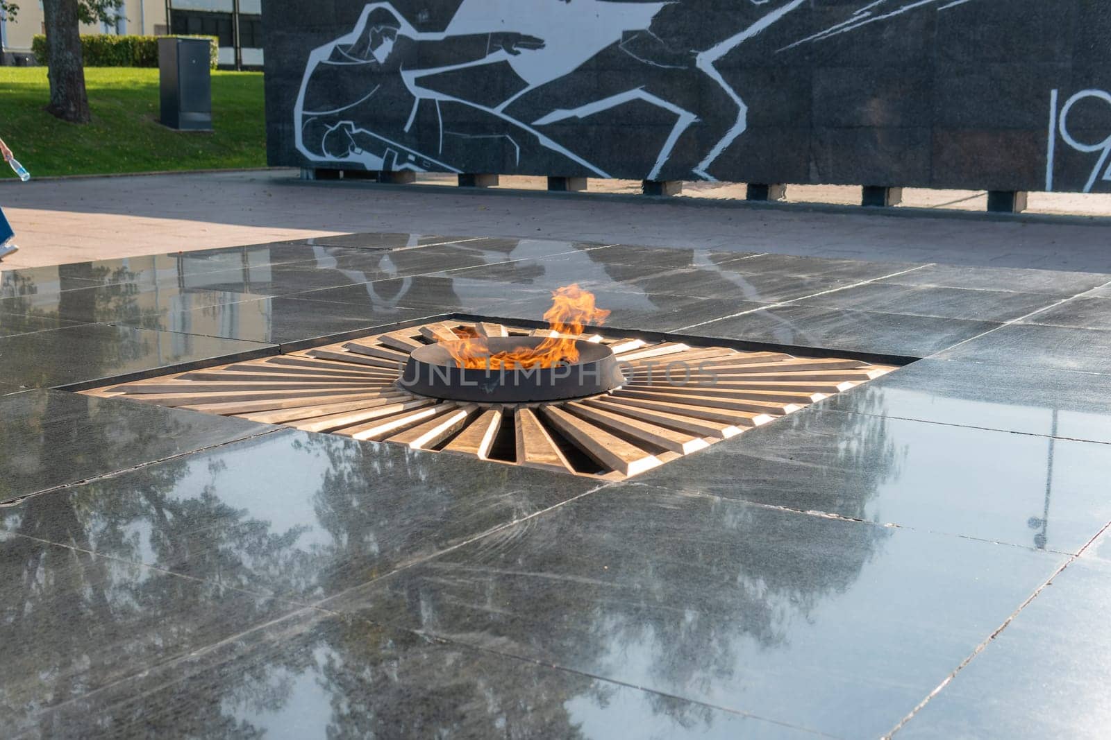 eternal travel monument outdoor city building landmark russia blue architecture kremlin europe fire