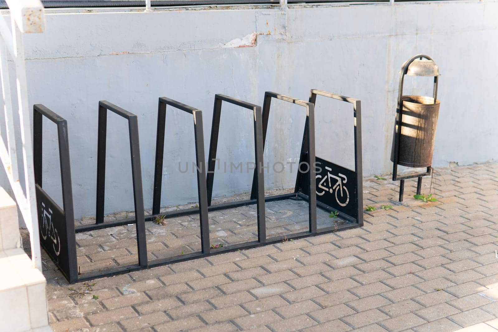 city bike transportation street bicycle urban parking lifestyle public sport road outdoor cyclist