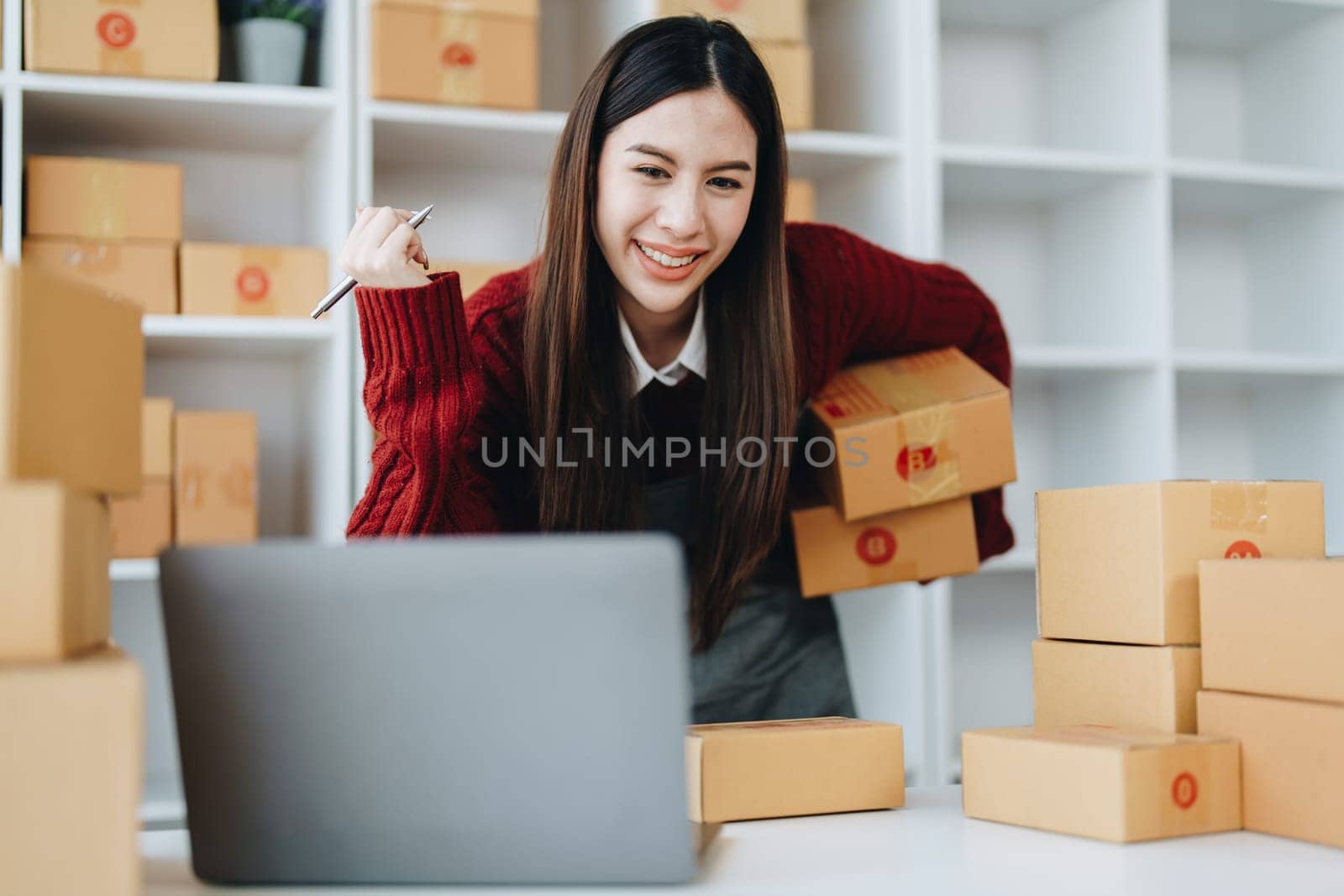 Online delivery, female small business owners are ecstatic when they see unexpected sales and customer orders in their business planning and marketing.