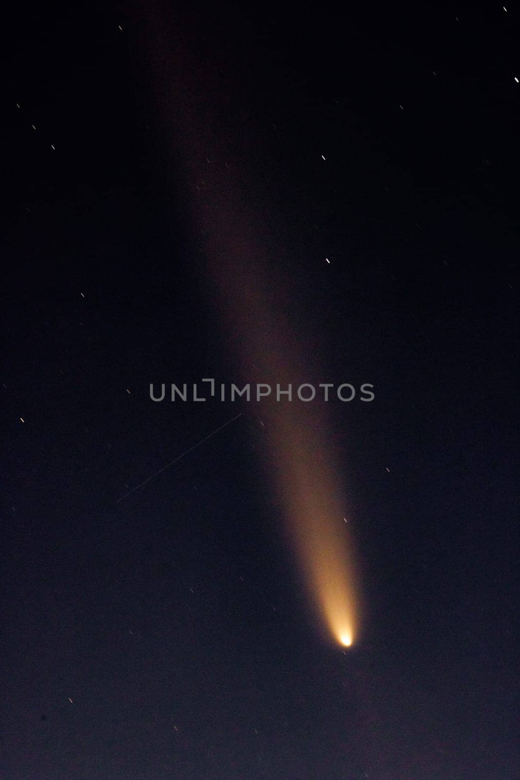 Comet Tsuchinshan-ATLAS seen in the California sky right after dusk taken on October 14, 2024
