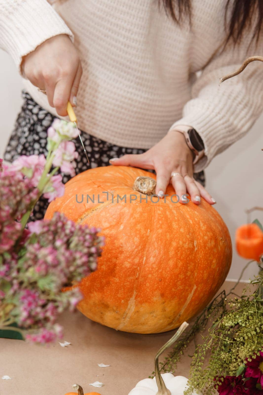 Creating a floral composition in a pumpkin. Making decor with your own hands