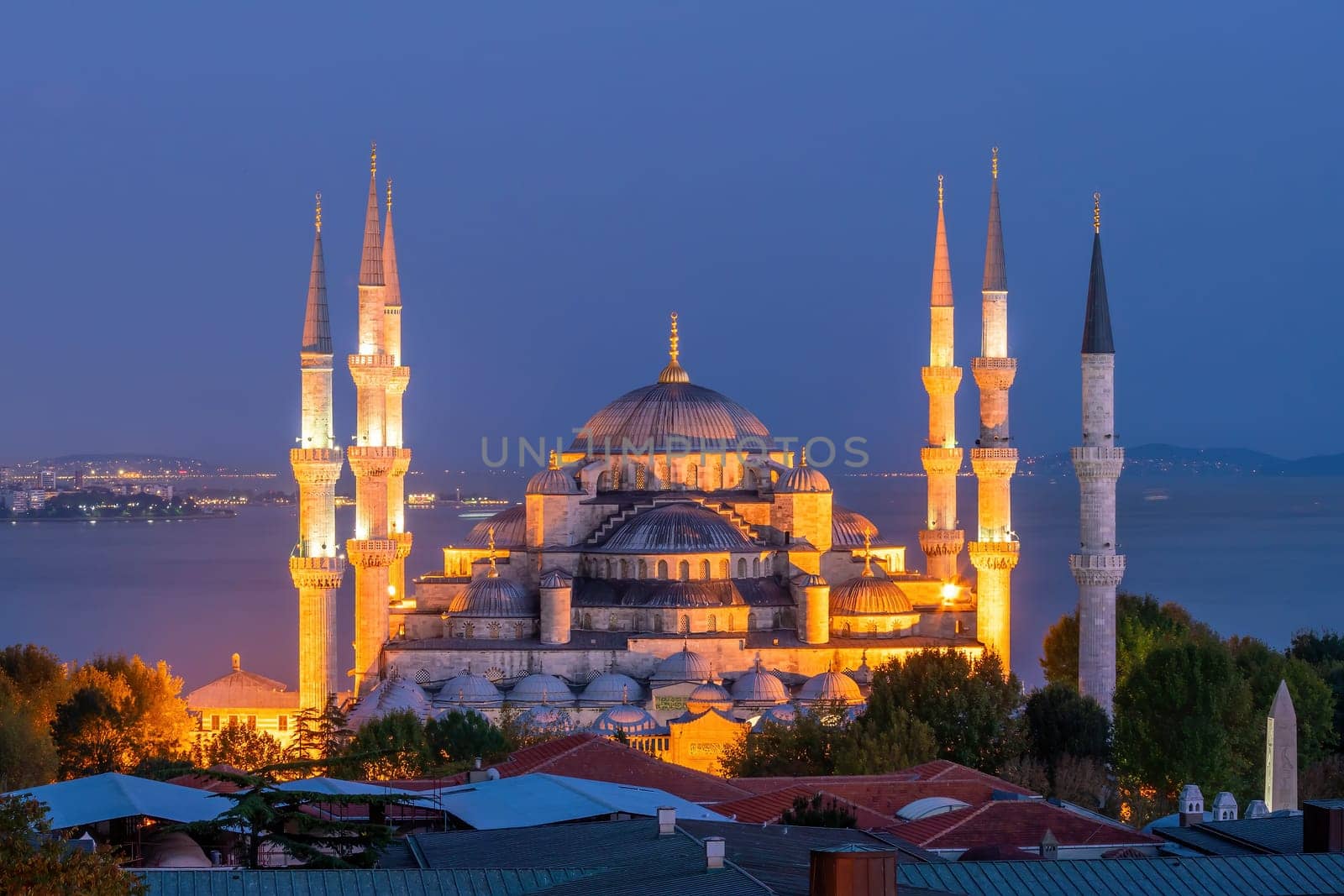 The Sultanahmet Mosque (Blue Mosque) in Istanbul, Turkey at sunset