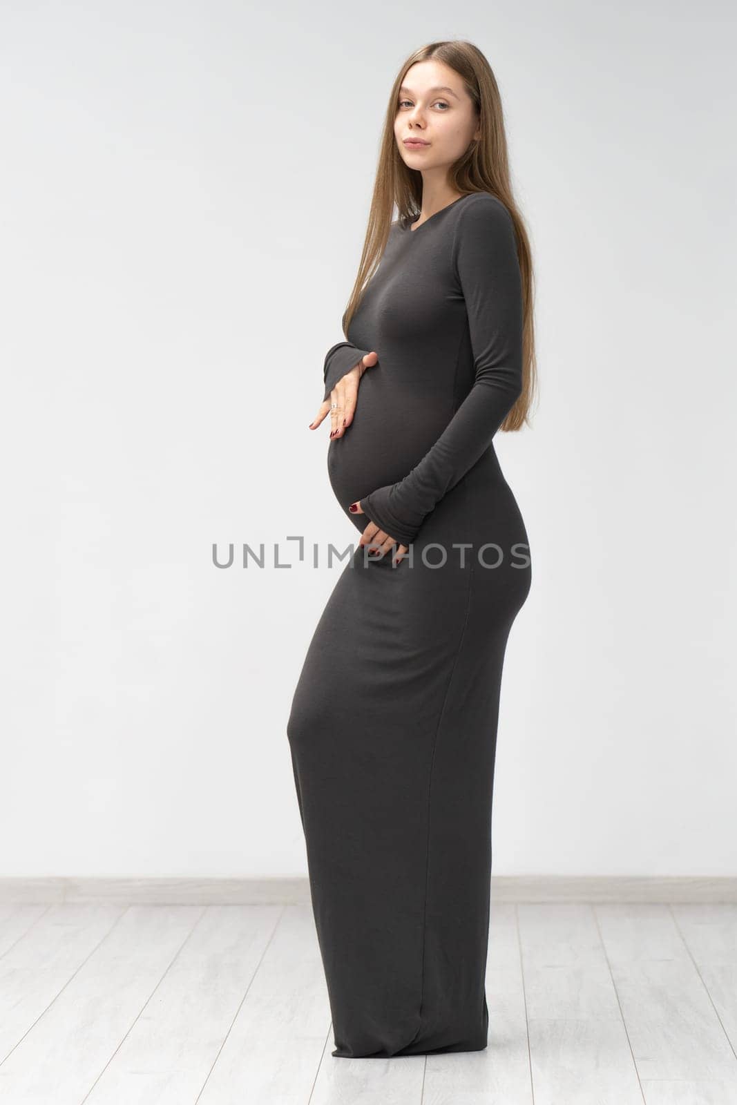 positive black mother motherhood female pregnancy dress expectant maternity background girl tummy