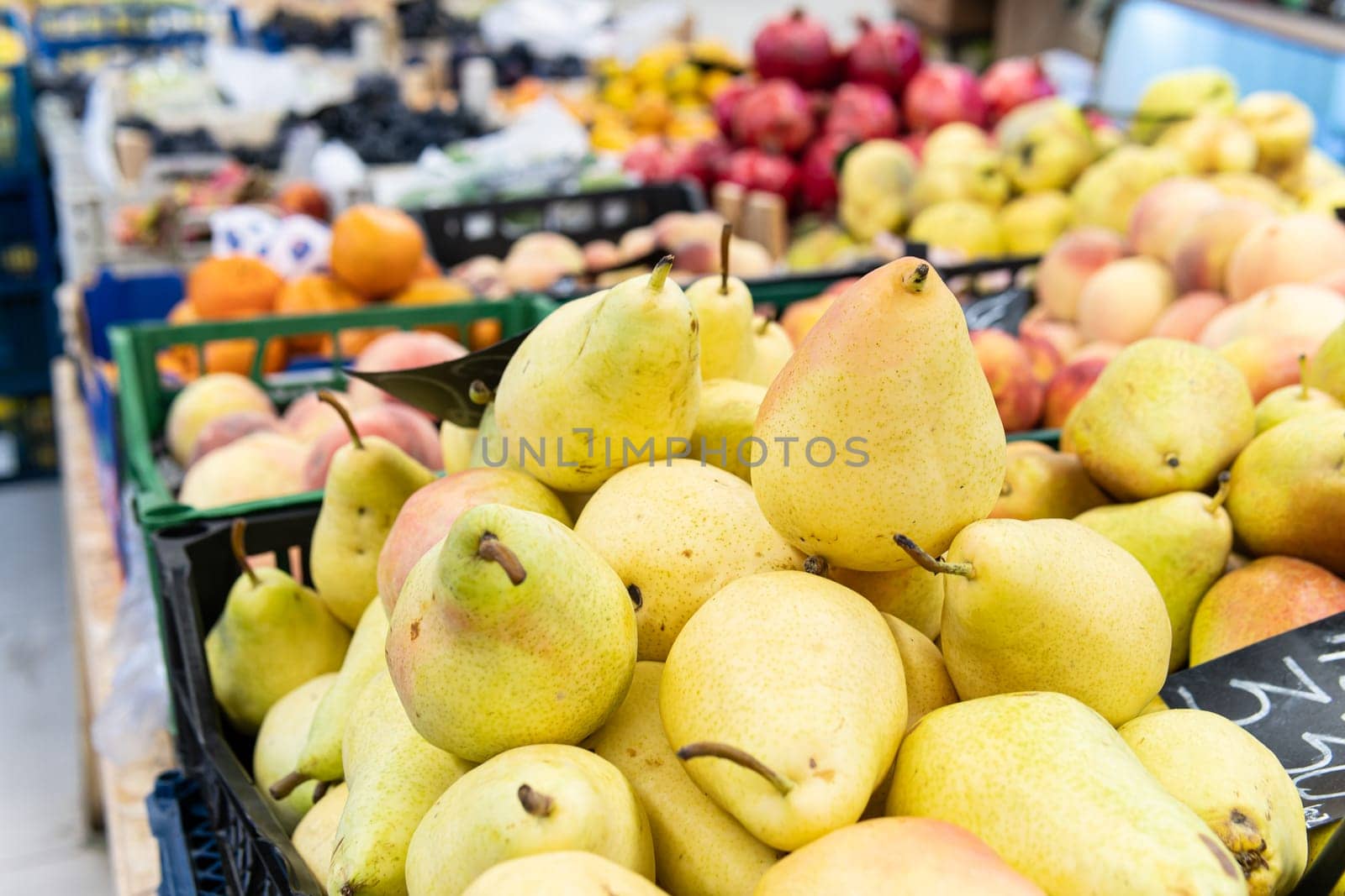 background food healthy fruit fresh freshness ripe vegetarian diet organic green pear agriculture