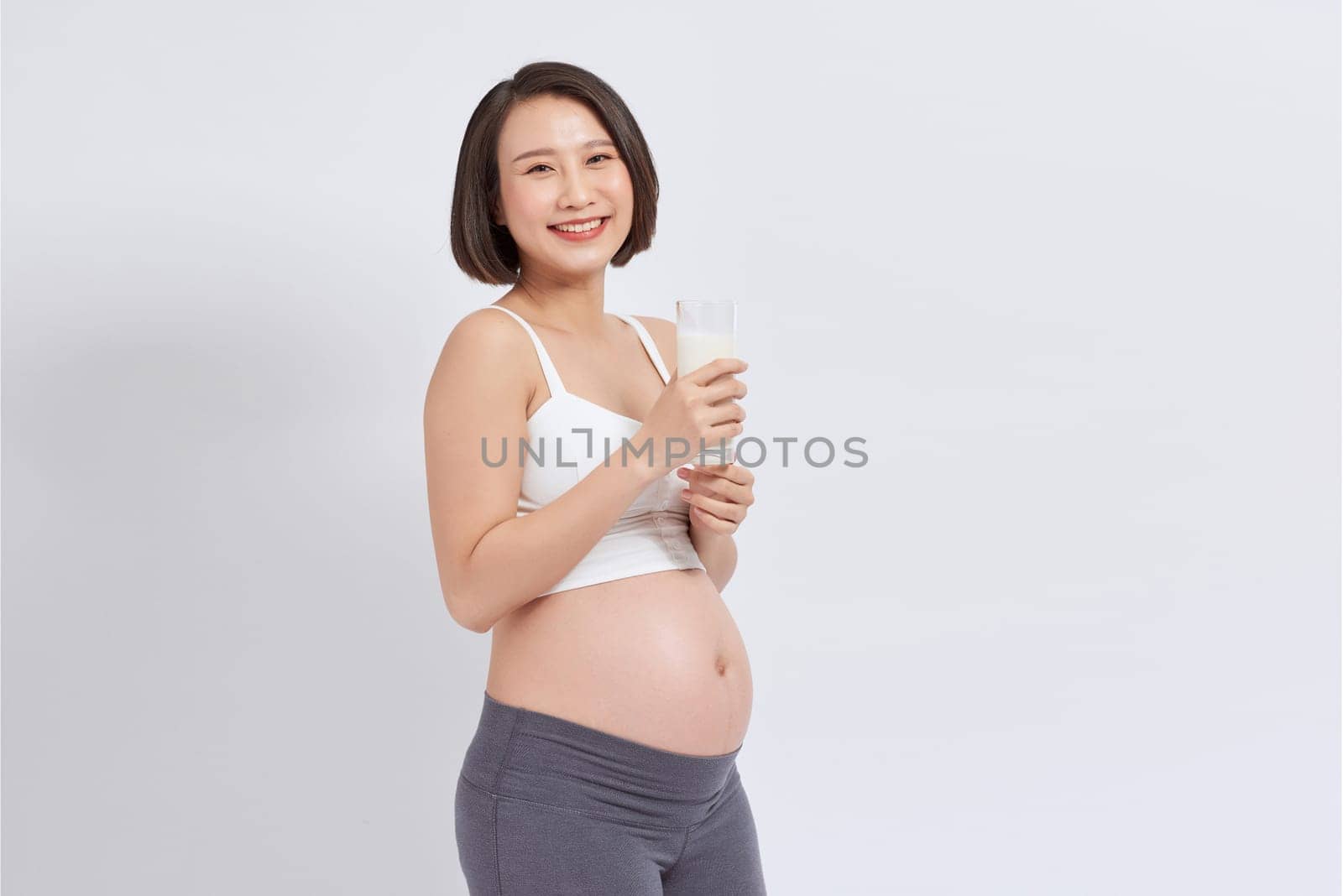 Care of Asian pregnant women with milk.