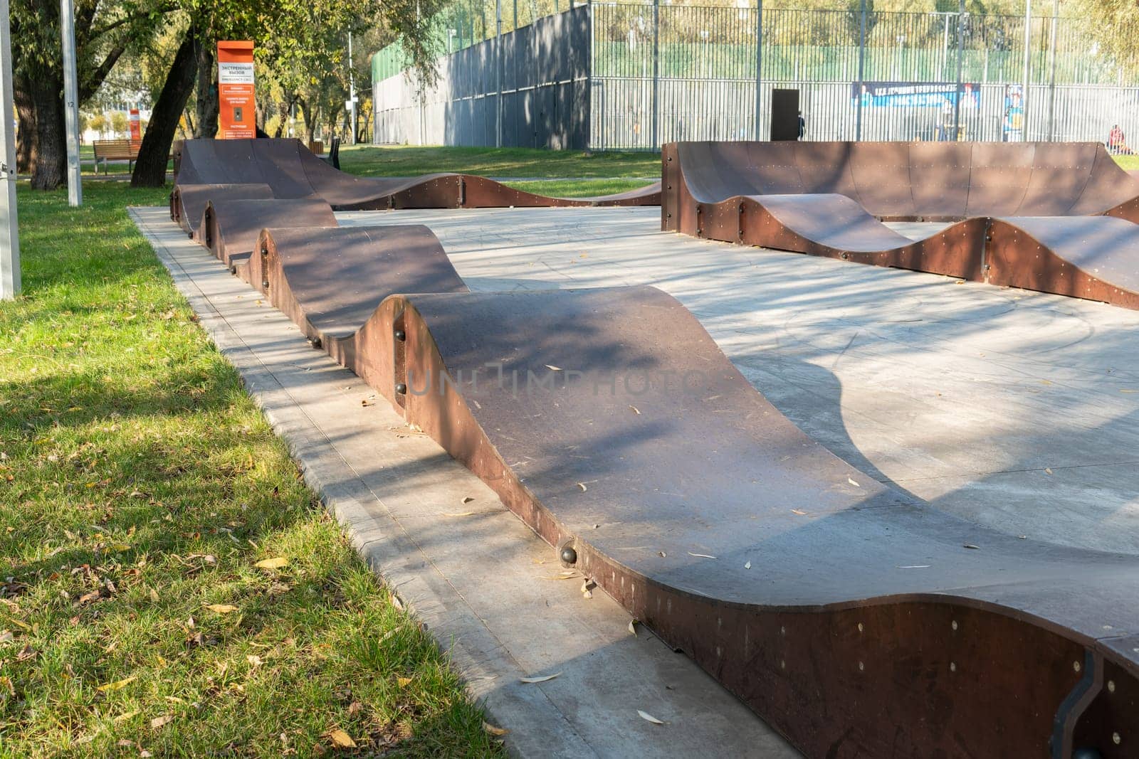 skating slide active practice skate skater skateboarding skateboard park action skateboarder skatepark