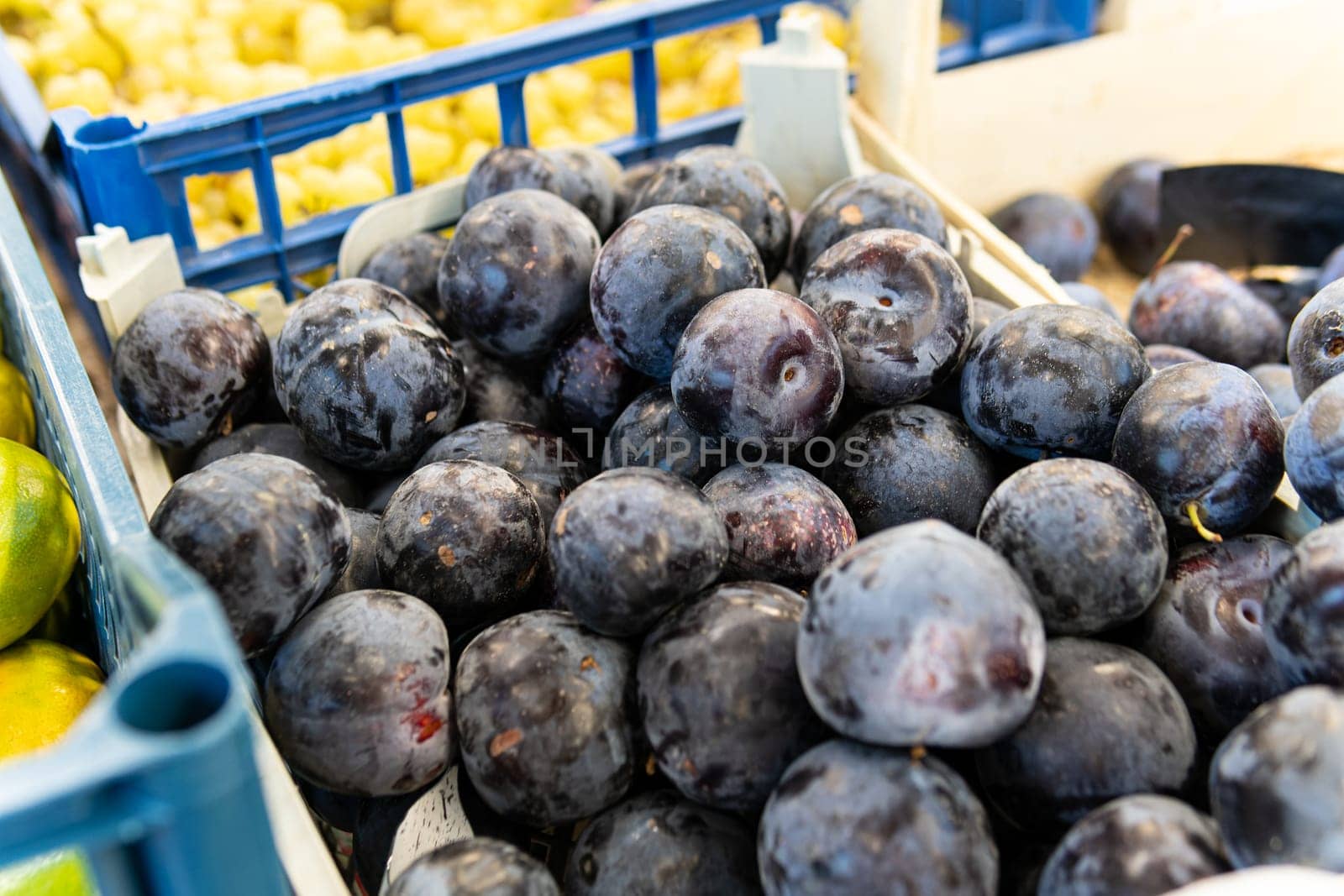 ripe harvest juicy fresh natural organic market sweet fruit healthy background agriculture food