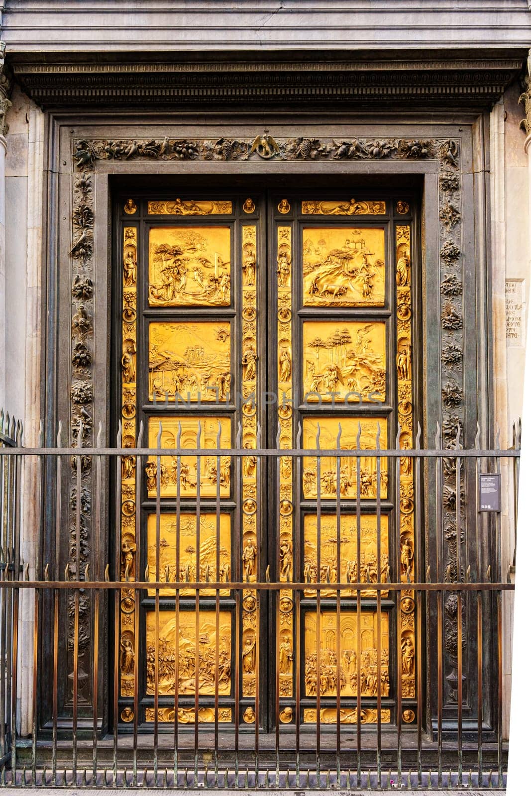 Gates of Paradise of the Florence Baptistery. West Door. Lorenzo Ghiberti.
