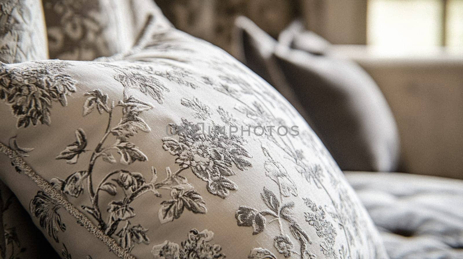 Country cottage decor, Cotswolds style interior design, furniture and home decor in elegant English country house style idea