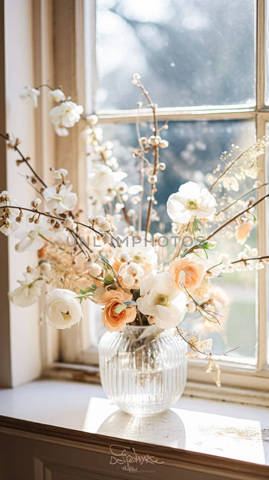 Beautiful bouquet of flowers in a vase. Floral arrangement