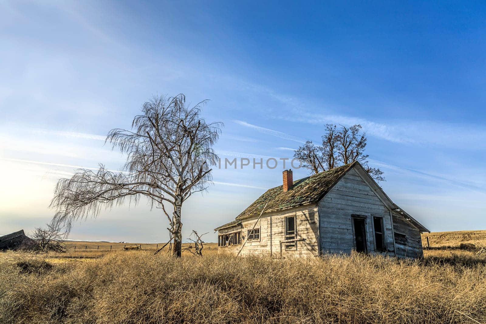 An old abandoned house in the countryside in eastern Washington.