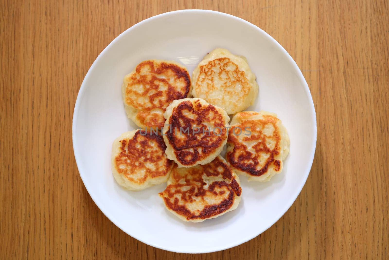 Enjoy these fluffy pancakes, perfect for a delightful breakfast or brunch, being both light and tasty